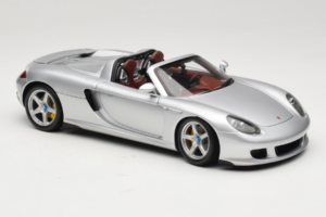 Porsche Carrera GT Silver Metallic Minichamps 1:18 WAP02103014 Metal — billede 6 af 8