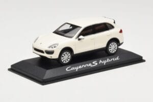 Porsche Cayenne 958 S Hybrid Hvid Minichamps 1:43 WAP0200040B Metal — billede 2 af 4