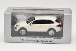 Porsche Cayenne 958 S Hybrid Hvid Minichamps 1:43 WAP0200040B Metal — billede 4 af 4