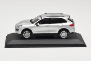 Porsche Cayenne 958 Sølv Minichamps 1:43 WAP0200020B Metal