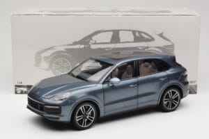 Porsche Cayenne 958 Turbo S Blue Metallic Minichamps 1:18 110066070 Metal — billede 8 af 8