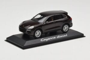Porsche Cayenne 958 Diesel Acajou Brown Minichamps 1:43 WAP0200030E Metal — billede 2 af 4