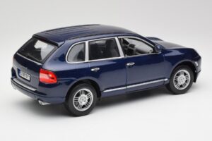 Porsche Cayenne S 9PA Dark Sea Blå Metallic Maisto 1:18 31635 Metal — billede 3 af 8