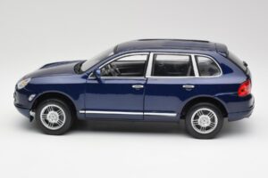 Porsche Cayenne S 9PA Dark Sea Blå Metallic Maisto 1:18 31635 Metal — billede 4 af 8