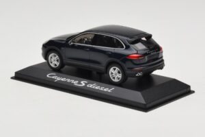 Porsche Cayenne 958 S Diesel Blue Metallic Minichamps 1:43 WAP0200080E Metal — billede 3 af 4