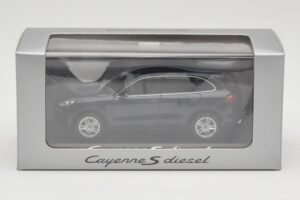 Porsche Cayenne 958 S Diesel Blue Metallic Minichamps 1:43 WAP0200080E Metal — billede 4 af 4