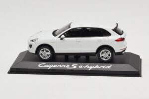 Porsche Cayenne 958 S e-Hybrid Hvid Minichamps 1:43 WAP0200040E Metal