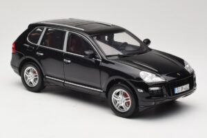 Porsche Cayenne Turbo 957 Sort Norev 1:18 WAP02112317 Metal — billede 6 af 8