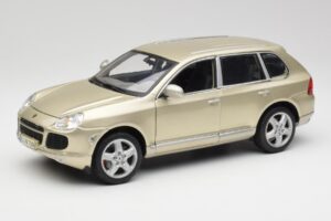 Porsche Cayenne Turbo 955 Beige Maisto 1:18 WAP02100113 Metal
