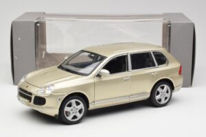 Porsche Cayenne Turbo 955 Beige Maisto 1:18 WAP02100113 Metal — billede 8 af 8