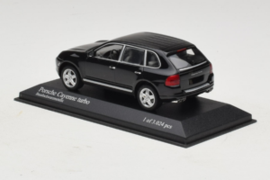 Porsche Cayenne 955 Turbo Black Metallic Minichamps 1:43 400061080 Metal — billede 3 af 5