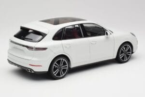 Porsche Cayenne 9YA Turbo Hvid Metallic Minichamps 1:18 155042560 Metal — billede 3 af 8