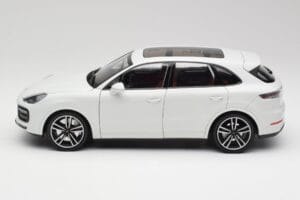 Porsche Cayenne 9YA Turbo Hvid Metallic Minichamps 1:18 155042560 Metal — billede 4 af 8