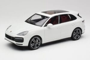 Porsche Cayenne 9YA Turbo Hvid Metallic Minichamps 1:18 155042560 Metal
