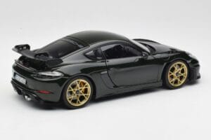 Porsche Cayman GT4 RS 982 Weissach Package Brewster Green Norev 1:18 187250 Metal — billede 3 af 8