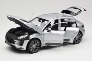 Porsche Macan Turbo 95B Sølv Minichamps 1:18 110062504 Metal — billede 2 af 8