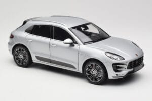 Porsche Macan Turbo 95B Sølv Minichamps 1:18 110062504 Metal — billede 6 af 8