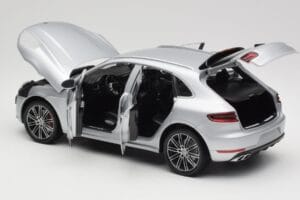 Porsche Macan Turbo 95B Sølv Minichamps 1:18 110062504 Metal — billede 7 af 8