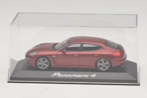 Porsche Panamera 970 4 Red Metallic Minichamps 1:43 WAP0201250E Metal — billede 4 af 5