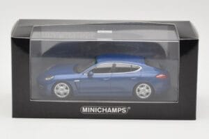 Porsche Panamera 970 4S Blue Metallic Minichamps 1:43 WAP0200419 Metal — billede 3 af 3