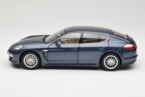 Porsche Panamera 970 S Blå Minichamps 1:18 WAP02100119 Metal — billede 4 af 8