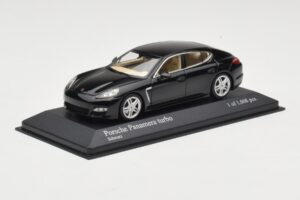 Porsche Panamera 970 Turbo Sort Metallic Minichamps 1:43 400068271 Metal — billede 2 af 4