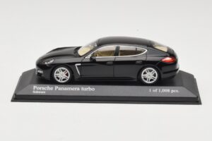 Porsche Panamera 970 Turbo Sort Metallic Minichamps 1:43 400068271 Metal