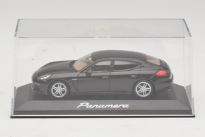 Porsche Panamera 970 Black Metallic Minichamps 1:43 WAP0203900E Metal — billede 4 af 5