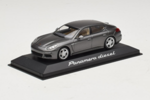 Porsche Panamera 970 Diesel Grey Metallic Minichamps 1:43 WAP0202300E Metal — billede 2 af 4