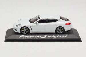 Porsche Panamera 970 S e-Hybrid Hvid Minichamps 1:43 WAP0207200E Metal