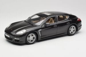 Porsche Panamera Turbo 970 Sort Maisto 1:18 36197 Metal