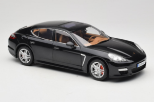 Porsche Panamera 970 Turbo Basalt Black Norev 1:18 WAP02100319 Metal — billede 6 af 8