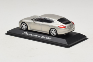 Porsche Panamera 970 Turbo Sølv Minichamps 1:43 WAP02000519 Metal — billede 3 af 5
