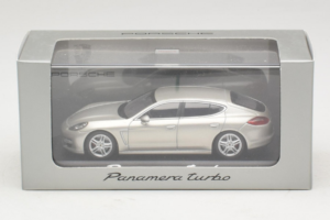Porsche Panamera 970 Turbo Sølv Minichamps 1:43 WAP02000519 Metal — billede 5 af 5