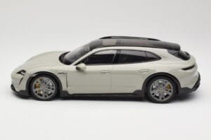 Porsche Taycan Cross Turismo Turbo S Chalk Grey Minichamps 1:18 155069302 Metal — billede 3 af 6