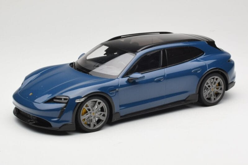 Porsche Taycan J1 Turbo S Cross Turismo Blå Minichamps 1:18 155069301 Metal