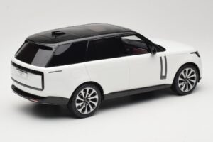 Land Rover Range Rover L460 P530 Autobiography Fuji White GT Spirit 1:18 GT533 Resin — billede 2 af 6