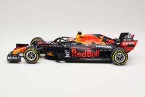 Red Bull Racing RB16 #33 M. Verstappen 3rd Place Styrian GP 2020 Minichamps 1:18 110200233 Metal — billede 3 af 6