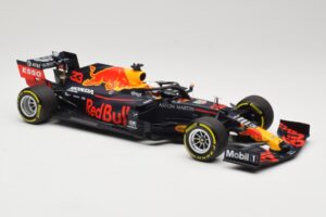 Red Bull Racing RB16 #33 M. Verstappen Winner 70th Anniversary GP 2020 Minichamps 1:18 110200533 Metal — billede 4 af 6