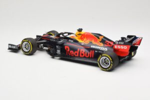 Red Bull Racing RB16 #33 M. Verstappen Winner 70th Anniversary GP 2020 Minichamps 1:18 110200533 Metal — billede 5 af 6