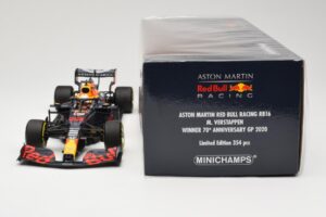 Red Bull Racing RB16 #33 M. Verstappen Winner 70th Anniversary GP 2020 Minichamps 1:18 110200533 Metal — billede 6 af 6