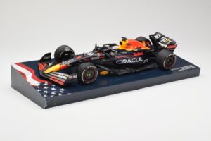 Red Bull Racing RB18 #1 M. Verstappen Winner Austin GP 2022 Minichamps 1:18 113222901 Metal — billede 2 af 6