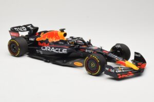Red Bull Racing RB18 #1 M. Verstappen Winner Miami GP 2022 Minichamps 1:18 110220501 Metal — billede 4 af 6