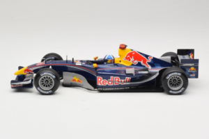 Red Bull RB1 Cosworth #14 D. Coulthard Red Bull Racing Showcar 2005 Minichamps 1:18 100050014 Metal — billede 3 af 6