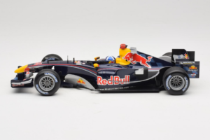 Red Bull RB1 Cosworth #14 D. Coulthard Red Bull Racing Showcar 2005 Minichamps 1:18 100050084 Metal — billede 3 af 7