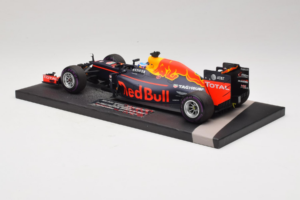 Red Bull RB12 Tag Heuer #3 D. Ricciardo Red Bull Racing 1st Pole Monaco Grand Prix 2016 Minichamps 1:18 117160103 Resin — billede 5 af 7