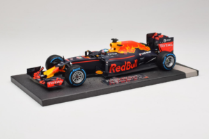 Red Bull RB12 Tag Heuer #3 D. Ricciardo Red Bull Racing Brazilian Grand Prix 2016 Minichamps 1:18 117161203 Resin — billede 2 af 6