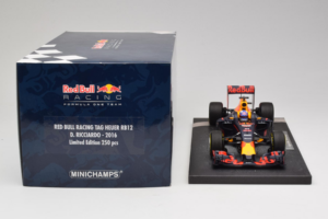 Red Bull RB12 Tag Heuer #3 D. Ricciardo Red Bull Racing Showcar 2016 Minichamps 1:18 117160003 Resin — billede 6 af 7