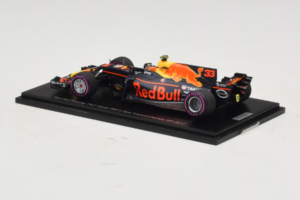Red Bull RB13 Tag Heuer #33 M. Verstappen Belgian Grand Prix 2017 Spark 1:43 AM33SP8 Resin — billede 3 af 4
