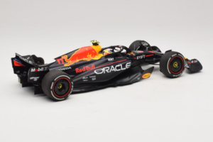 Red Bull RB19 #11 S. Perez Oracle Red Bull Racing Saudi Arabian Grand Prix Winner 2023 Minichamps 1:18 110230111 Resin — billede 2 af 6